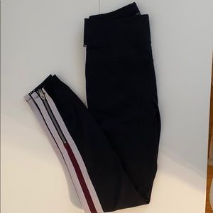 Spiritual Gangster Leggings- size medium